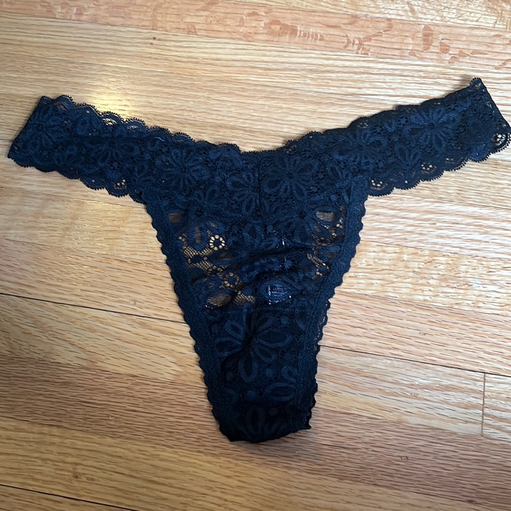 Victoria Secret Thong Large